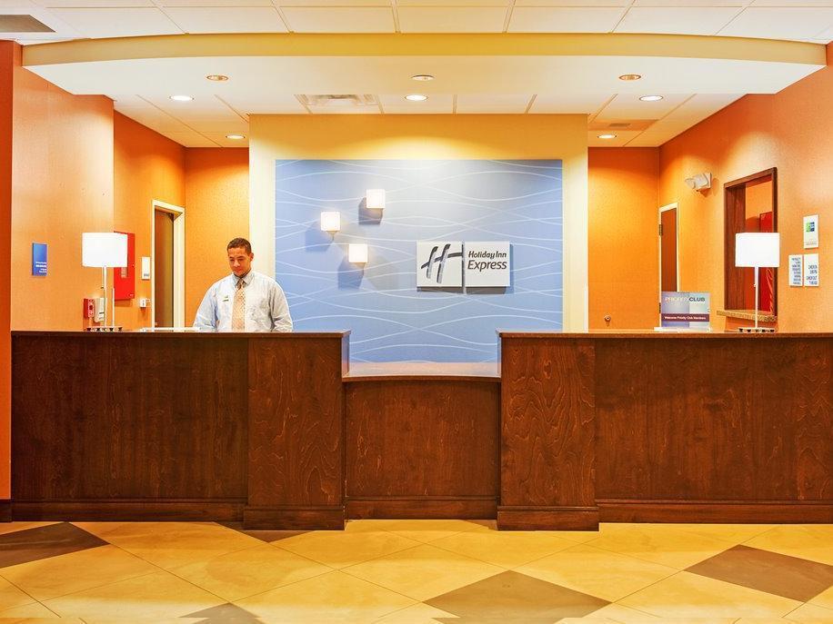 Holiday Inn Express Hotel & Suites Huntsville West - Research Park By Ihg Екстер'єр фото