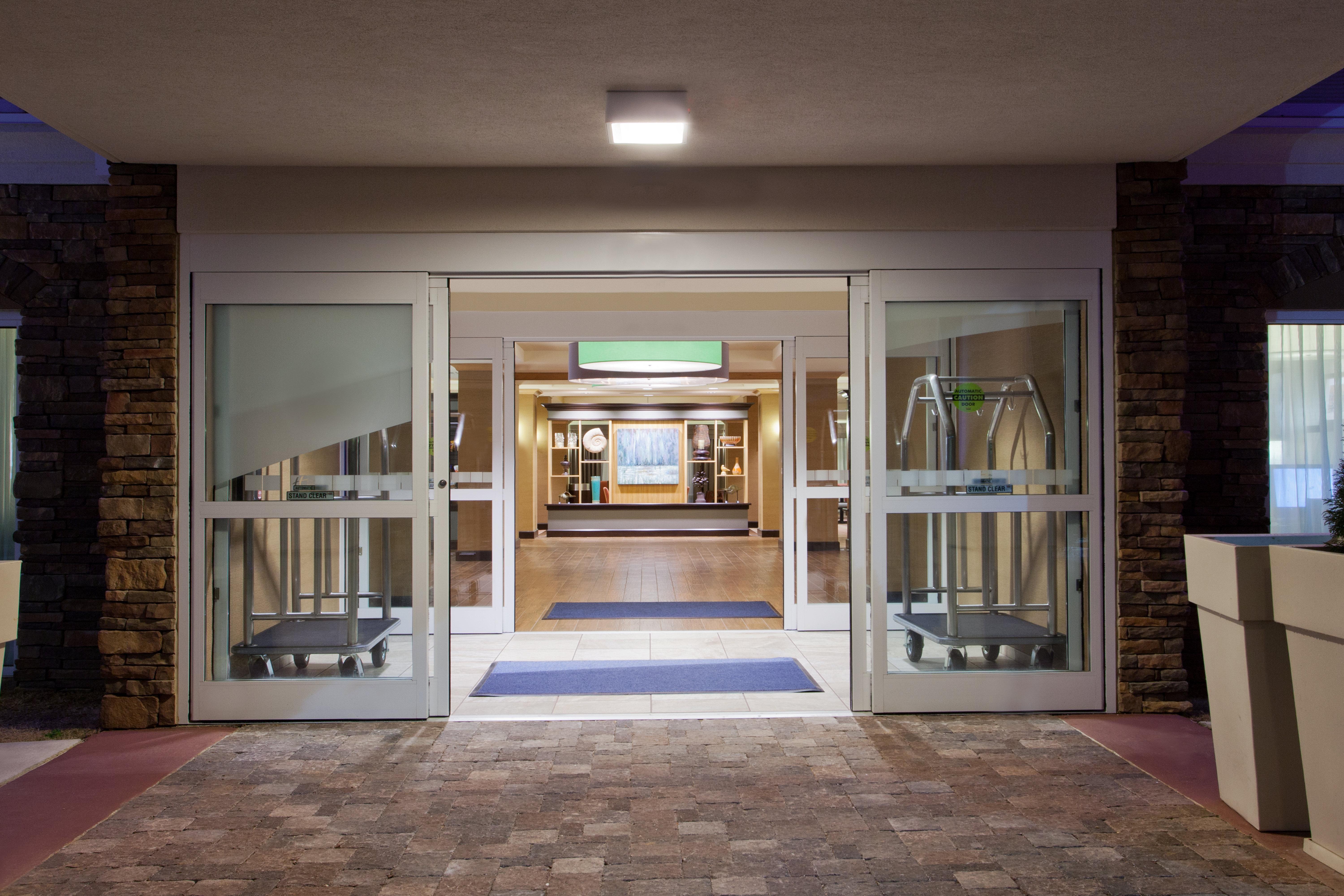 Holiday Inn Express Hotel & Suites Huntsville West - Research Park By Ihg Екстер'єр фото